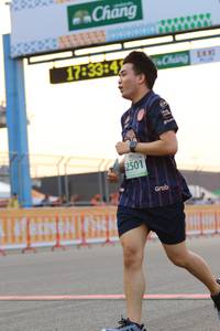 BIB: 17334, 2501
                            <button type="button" onclick="openModal(10534301)" class="btn btn-primary btn-sm float-right btn-popup" data-toggle="modal" data-target=".modal-high-quality">
                        <i class="fas fa-shopping-cart"></i> Add to Cart
                    </button>
                                            <button type="button" onclick="isThisMe(10534301, true)" class="btn btn-success btn-sm float-right btn-popup btn-isme hidden" data-toggle="tooltip" data-placement="bottom" title="นี่คือรูปของคุณใช่ไหม คลิกที่นี่เพื่อเอาเข้าอัลบั้ม">
                        <i class="fas fa-plus"></i> Add to album
                    </button>
                    <button type="button" onclick="isThisMe(10534301, false)" class="btn btn-warning btn-sm float-right btn-popup btn-isnotme hidden">
                        <i class="fas fa-ban"></i> Remove from album
                    </button>