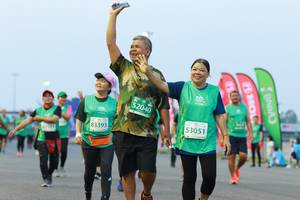 BIB: 52040, 53051, 83393
                            <button type="button" onclick="openModal(10539598)" class="btn btn-primary btn-sm float-right btn-popup" data-toggle="modal" data-target=".modal-high-quality">
                        <i class="fas fa-shopping-cart"></i> Add to Cart
                    </button>
                                            <button type="button" onclick="isThisMe(10539598, true)" class="btn btn-success btn-sm float-right btn-popup btn-isme hidden" data-toggle="tooltip" data-placement="bottom" title="นี่คือรูปของคุณใช่ไหม คลิกที่นี่เพื่อเอาเข้าอัลบั้ม">
                        <i class="fas fa-plus"></i> Add to album
                    </button>
                    <button type="button" onclick="isThisMe(10539598, false)" class="btn btn-warning btn-sm float-right btn-popup btn-isnotme hidden">
                        <i class="fas fa-ban"></i> Remove from album
                    </button>