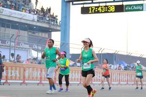 BIB: 174338, 1434, 50606
                            <button type="button" onclick="openModal(10538562)" class="btn btn-primary btn-sm float-right btn-popup" data-toggle="modal" data-target=".modal-high-quality">
                        <i class="fas fa-shopping-cart"></i> Add to Cart
                    </button>
                                            <button type="button" onclick="isThisMe(10538562, true)" class="btn btn-success btn-sm float-right btn-popup btn-isme hidden" data-toggle="tooltip" data-placement="bottom" title="นี่คือรูปของคุณใช่ไหม คลิกที่นี่เพื่อเอาเข้าอัลบั้ม">
                        <i class="fas fa-plus"></i> Add to album
                    </button>
                    <button type="button" onclick="isThisMe(10538562, false)" class="btn btn-warning btn-sm float-right btn-popup btn-isnotme hidden">
                        <i class="fas fa-ban"></i> Remove from album
                    </button>