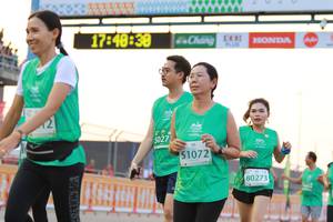 BIB: 1748, 5027, 51072, 80273
                            <button type="button" onclick="openModal(10538321)" class="btn btn-primary btn-sm float-right btn-popup" data-toggle="modal" data-target=".modal-high-quality">
                        <i class="fas fa-shopping-cart"></i> Add to Cart
                    </button>
                                            <button type="button" onclick="isThisMe(10538321, true)" class="btn btn-success btn-sm float-right btn-popup btn-isme hidden" data-toggle="tooltip" data-placement="bottom" title="นี่คือรูปของคุณใช่ไหม คลิกที่นี่เพื่อเอาเข้าอัลบั้ม">
                        <i class="fas fa-plus"></i> Add to album
                    </button>
                    <button type="button" onclick="isThisMe(10538321, false)" class="btn btn-warning btn-sm float-right btn-popup btn-isnotme hidden">
                        <i class="fas fa-ban"></i> Remove from album
                    </button>