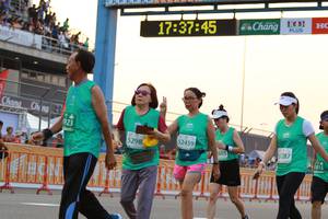 BIB: 173745, 923, 52459, 5298, 51287, 605, 815
                            <button type="button" onclick="openModal(10535772)" class="btn btn-primary btn-sm float-right btn-popup" data-toggle="modal" data-target=".modal-high-quality">
                        <i class="fas fa-shopping-cart"></i> Add to Cart
                    </button>
                                            <button type="button" onclick="isThisMe(10535772, true)" class="btn btn-success btn-sm float-right btn-popup btn-isme hidden" data-toggle="tooltip" data-placement="bottom" title="นี่คือรูปของคุณใช่ไหม คลิกที่นี่เพื่อเอาเข้าอัลบั้ม">
                        <i class="fas fa-plus"></i> Add to album
                    </button>
                    <button type="button" onclick="isThisMe(10535772, false)" class="btn btn-warning btn-sm float-right btn-popup btn-isnotme hidden">
                        <i class="fas fa-ban"></i> Remove from album
                    </button>