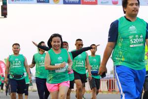 BIB: 52099, 51847, 5030, 51947, 31747
                            <button type="button" onclick="openModal(10538767)" class="btn btn-primary btn-sm float-right btn-popup" data-toggle="modal" data-target=".modal-high-quality">
                        <i class="fas fa-shopping-cart"></i> Add to Cart
                    </button>
                                            <button type="button" onclick="isThisMe(10538767, true)" class="btn btn-success btn-sm float-right btn-popup btn-isme hidden" data-toggle="tooltip" data-placement="bottom" title="นี่คือรูปของคุณใช่ไหม คลิกที่นี่เพื่อเอาเข้าอัลบั้ม">
                        <i class="fas fa-plus"></i> Add to album
                    </button>
                    <button type="button" onclick="isThisMe(10538767, false)" class="btn btn-warning btn-sm float-right btn-popup btn-isnotme hidden">
                        <i class="fas fa-ban"></i> Remove from album
                    </button>