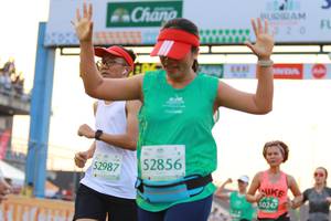 BIB: 52856, 52987, 50247
                            <button type="button" onclick="openModal(10533436)" class="btn btn-primary btn-sm float-right btn-popup" data-toggle="modal" data-target=".modal-high-quality">
                        <i class="fas fa-shopping-cart"></i> Add to Cart
                    </button>
                                            <button type="button" onclick="isThisMe(10533436, true)" class="btn btn-success btn-sm float-right btn-popup btn-isme hidden" data-toggle="tooltip" data-placement="bottom" title="นี่คือรูปของคุณใช่ไหม คลิกที่นี่เพื่อเอาเข้าอัลบั้ม">
                        <i class="fas fa-plus"></i> Add to album
                    </button>
                    <button type="button" onclick="isThisMe(10533436, false)" class="btn btn-warning btn-sm float-right btn-popup btn-isnotme hidden">
                        <i class="fas fa-ban"></i> Remove from album
                    </button>