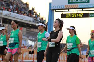 BIB: 173747, 2459, 2518, 52807, 2605, 1287, 526
                            <button type="button" onclick="openModal(10537272)" class="btn btn-primary btn-sm float-right btn-popup" data-toggle="modal" data-target=".modal-high-quality">
                        <i class="fas fa-shopping-cart"></i> Add to Cart
                    </button>
                                            <button type="button" onclick="isThisMe(10537272, true)" class="btn btn-success btn-sm float-right btn-popup btn-isme hidden" data-toggle="tooltip" data-placement="bottom" title="นี่คือรูปของคุณใช่ไหม คลิกที่นี่เพื่อเอาเข้าอัลบั้ม">
                        <i class="fas fa-plus"></i> Add to album
                    </button>
                    <button type="button" onclick="isThisMe(10537272, false)" class="btn btn-warning btn-sm float-right btn-popup btn-isnotme hidden">
                        <i class="fas fa-ban"></i> Remove from album
                    </button>