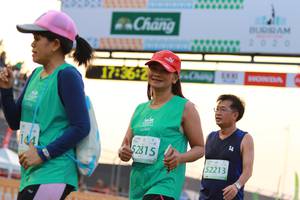 BIB: 2020, 17436, 52315, 52213
                            <button type="button" onclick="openModal(10535513)" class="btn btn-primary btn-sm float-right btn-popup" data-toggle="modal" data-target=".modal-high-quality">
                        <i class="fas fa-shopping-cart"></i> Add to Cart
                    </button>
                                            <button type="button" onclick="isThisMe(10535513, true)" class="btn btn-success btn-sm float-right btn-popup btn-isme hidden" data-toggle="tooltip" data-placement="bottom" title="นี่คือรูปของคุณใช่ไหม คลิกที่นี่เพื่อเอาเข้าอัลบั้ม">
                        <i class="fas fa-plus"></i> Add to album
                    </button>
                    <button type="button" onclick="isThisMe(10535513, false)" class="btn btn-warning btn-sm float-right btn-popup btn-isnotme hidden">
                        <i class="fas fa-ban"></i> Remove from album
                    </button>