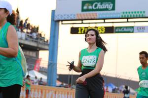 BIB: 52413, 80713
                            <button type="button" onclick="openModal(10538105)" class="btn btn-primary btn-sm float-right btn-popup" data-toggle="modal" data-target=".modal-high-quality">
                        <i class="fas fa-shopping-cart"></i> Add to Cart
                    </button>
                                            <button type="button" onclick="isThisMe(10538105, true)" class="btn btn-success btn-sm float-right btn-popup btn-isme hidden" data-toggle="tooltip" data-placement="bottom" title="นี่คือรูปของคุณใช่ไหม คลิกที่นี่เพื่อเอาเข้าอัลบั้ม">
                        <i class="fas fa-plus"></i> Add to album
                    </button>
                    <button type="button" onclick="isThisMe(10538105, false)" class="btn btn-warning btn-sm float-right btn-popup btn-isnotme hidden">
                        <i class="fas fa-ban"></i> Remove from album
                    </button>