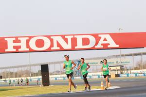 BIB: 
                            <button type="button" onclick="openModal(10529859)" class="btn btn-primary btn-sm float-right btn-popup" data-toggle="modal" data-target=".modal-high-quality">
                        <i class="fas fa-shopping-cart"></i> Add to Cart
                    </button>
                                            <button type="button" onclick="isThisMe(10529859, true)" class="btn btn-success btn-sm float-right btn-popup btn-isme hidden" data-toggle="tooltip" data-placement="bottom" title="นี่คือรูปของคุณใช่ไหม คลิกที่นี่เพื่อเอาเข้าอัลบั้ม">
                        <i class="fas fa-plus"></i> Add to album
                    </button>
                    <button type="button" onclick="isThisMe(10529859, false)" class="btn btn-warning btn-sm float-right btn-popup btn-isnotme hidden">
                        <i class="fas fa-ban"></i> Remove from album
                    </button>