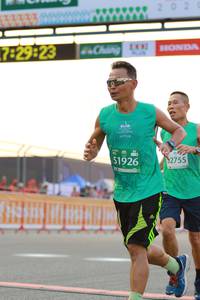 BIB: 202, 2923, 51926, 2755
                            <button type="button" onclick="openModal(10532957)" class="btn btn-primary btn-sm float-right btn-popup" data-toggle="modal" data-target=".modal-high-quality">
                        <i class="fas fa-shopping-cart"></i> Add to Cart
                    </button>
                                            <button type="button" onclick="isThisMe(10532957, true)" class="btn btn-success btn-sm float-right btn-popup btn-isme hidden" data-toggle="tooltip" data-placement="bottom" title="นี่คือรูปของคุณใช่ไหม คลิกที่นี่เพื่อเอาเข้าอัลบั้ม">
                        <i class="fas fa-plus"></i> Add to album
                    </button>
                    <button type="button" onclick="isThisMe(10532957, false)" class="btn btn-warning btn-sm float-right btn-popup btn-isnotme hidden">
                        <i class="fas fa-ban"></i> Remove from album
                    </button>