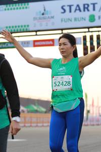 BIB: 2020, 52428
                            <button type="button" onclick="openModal(10533975)" class="btn btn-primary btn-sm float-right btn-popup" data-toggle="modal" data-target=".modal-high-quality">
                        <i class="fas fa-shopping-cart"></i> Add to Cart
                    </button>
                                            <button type="button" onclick="isThisMe(10533975, true)" class="btn btn-success btn-sm float-right btn-popup btn-isme hidden" data-toggle="tooltip" data-placement="bottom" title="นี่คือรูปของคุณใช่ไหม คลิกที่นี่เพื่อเอาเข้าอัลบั้ม">
                        <i class="fas fa-plus"></i> Add to album
                    </button>
                    <button type="button" onclick="isThisMe(10533975, false)" class="btn btn-warning btn-sm float-right btn-popup btn-isnotme hidden">
                        <i class="fas fa-ban"></i> Remove from album
                    </button>