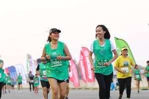 BIB: 70963, 7033
                            <button type="button" onclick="openModal(10538685)" class="btn btn-primary btn-sm float-right btn-popup" data-toggle="modal" data-target=".modal-high-quality">
                        <i class="fas fa-shopping-cart"></i> Add to Cart
                    </button>
                                            <button type="button" onclick="isThisMe(10538685, true)" class="btn btn-success btn-sm float-right btn-popup btn-isme hidden" data-toggle="tooltip" data-placement="bottom" title="นี่คือรูปของคุณใช่ไหม คลิกที่นี่เพื่อเอาเข้าอัลบั้ม">
                        <i class="fas fa-plus"></i> Add to album
                    </button>
                    <button type="button" onclick="isThisMe(10538685, false)" class="btn btn-warning btn-sm float-right btn-popup btn-isnotme hidden">
                        <i class="fas fa-ban"></i> Remove from album
                    </button>