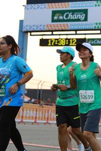 BIB: 173812, 52639
                            <button type="button" onclick="openModal(10537440)" class="btn btn-primary btn-sm float-right btn-popup" data-toggle="modal" data-target=".modal-high-quality">
                        <i class="fas fa-shopping-cart"></i> Add to Cart
                    </button>
                                            <button type="button" onclick="isThisMe(10537440, true)" class="btn btn-success btn-sm float-right btn-popup btn-isme hidden" data-toggle="tooltip" data-placement="bottom" title="นี่คือรูปของคุณใช่ไหม คลิกที่นี่เพื่อเอาเข้าอัลบั้ม">
                        <i class="fas fa-plus"></i> Add to album
                    </button>
                    <button type="button" onclick="isThisMe(10537440, false)" class="btn btn-warning btn-sm float-right btn-popup btn-isnotme hidden">
                        <i class="fas fa-ban"></i> Remove from album
                    </button>