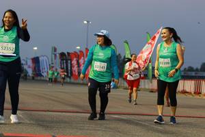 BIB: 52352, 83398, 53145
                            <button type="button" onclick="openModal(10539880)" class="btn btn-primary btn-sm float-right btn-popup" data-toggle="modal" data-target=".modal-high-quality">
                        <i class="fas fa-shopping-cart"></i> Add to Cart
                    </button>
                                            <button type="button" onclick="isThisMe(10539880, true)" class="btn btn-success btn-sm float-right btn-popup btn-isme hidden" data-toggle="tooltip" data-placement="bottom" title="นี่คือรูปของคุณใช่ไหม คลิกที่นี่เพื่อเอาเข้าอัลบั้ม">
                        <i class="fas fa-plus"></i> Add to album
                    </button>
                    <button type="button" onclick="isThisMe(10539880, false)" class="btn btn-warning btn-sm float-right btn-popup btn-isnotme hidden">
                        <i class="fas fa-ban"></i> Remove from album
                    </button>