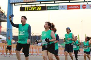 BIB: 173930, 52081, 115, 1707
                            <button type="button" onclick="openModal(10537959)" class="btn btn-primary btn-sm float-right btn-popup" data-toggle="modal" data-target=".modal-high-quality">
                        <i class="fas fa-shopping-cart"></i> Add to Cart
                    </button>
                                            <button type="button" onclick="isThisMe(10537959, true)" class="btn btn-success btn-sm float-right btn-popup btn-isme hidden" data-toggle="tooltip" data-placement="bottom" title="นี่คือรูปของคุณใช่ไหม คลิกที่นี่เพื่อเอาเข้าอัลบั้ม">
                        <i class="fas fa-plus"></i> Add to album
                    </button>
                    <button type="button" onclick="isThisMe(10537959, false)" class="btn btn-warning btn-sm float-right btn-popup btn-isnotme hidden">
                        <i class="fas fa-ban"></i> Remove from album
                    </button>