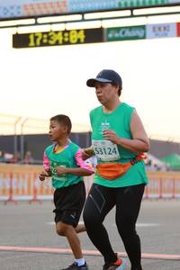 BIB: 1734984, 53124
                            <button type="button" onclick="openModal(10534461)" class="btn btn-primary btn-sm float-right btn-popup" data-toggle="modal" data-target=".modal-high-quality">
                        <i class="fas fa-shopping-cart"></i> Add to Cart
                    </button>
                                            <button type="button" onclick="isThisMe(10534461, true)" class="btn btn-success btn-sm float-right btn-popup btn-isme hidden" data-toggle="tooltip" data-placement="bottom" title="นี่คือรูปของคุณใช่ไหม คลิกที่นี่เพื่อเอาเข้าอัลบั้ม">
                        <i class="fas fa-plus"></i> Add to album
                    </button>
                    <button type="button" onclick="isThisMe(10534461, false)" class="btn btn-warning btn-sm float-right btn-popup btn-isnotme hidden">
                        <i class="fas fa-ban"></i> Remove from album
                    </button>