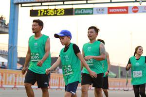 BIB: 0385, 1868, 1536, 51053
                            <button type="button" onclick="openModal(10535050)" class="btn btn-primary btn-sm float-right btn-popup" data-toggle="modal" data-target=".modal-high-quality">
                        <i class="fas fa-shopping-cart"></i> Add to Cart
                    </button>
                                            <button type="button" onclick="isThisMe(10535050, true)" class="btn btn-success btn-sm float-right btn-popup btn-isme hidden" data-toggle="tooltip" data-placement="bottom" title="นี่คือรูปของคุณใช่ไหม คลิกที่นี่เพื่อเอาเข้าอัลบั้ม">
                        <i class="fas fa-plus"></i> Add to album
                    </button>
                    <button type="button" onclick="isThisMe(10535050, false)" class="btn btn-warning btn-sm float-right btn-popup btn-isnotme hidden">
                        <i class="fas fa-ban"></i> Remove from album
                    </button>