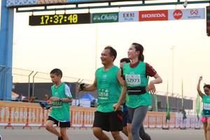 BIB: 173740, 52973, 52018, 51537, 5245
                            <button type="button" onclick="openModal(10535732)" class="btn btn-primary btn-sm float-right btn-popup" data-toggle="modal" data-target=".modal-high-quality">
                        <i class="fas fa-shopping-cart"></i> Add to Cart
                    </button>
                                            <button type="button" onclick="isThisMe(10535732, true)" class="btn btn-success btn-sm float-right btn-popup btn-isme hidden" data-toggle="tooltip" data-placement="bottom" title="นี่คือรูปของคุณใช่ไหม คลิกที่นี่เพื่อเอาเข้าอัลบั้ม">
                        <i class="fas fa-plus"></i> Add to album
                    </button>
                    <button type="button" onclick="isThisMe(10535732, false)" class="btn btn-warning btn-sm float-right btn-popup btn-isnotme hidden">
                        <i class="fas fa-ban"></i> Remove from album
                    </button>