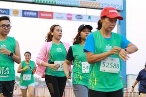 BIB: 52588, 530, 0150, 1194
                            <button type="button" onclick="openModal(10538706)" class="btn btn-primary btn-sm float-right btn-popup" data-toggle="modal" data-target=".modal-high-quality">
                        <i class="fas fa-shopping-cart"></i> Add to Cart
                    </button>
                                            <button type="button" onclick="isThisMe(10538706, true)" class="btn btn-success btn-sm float-right btn-popup btn-isme hidden" data-toggle="tooltip" data-placement="bottom" title="นี่คือรูปของคุณใช่ไหม คลิกที่นี่เพื่อเอาเข้าอัลบั้ม">
                        <i class="fas fa-plus"></i> Add to album
                    </button>
                    <button type="button" onclick="isThisMe(10538706, false)" class="btn btn-warning btn-sm float-right btn-popup btn-isnotme hidden">
                        <i class="fas fa-ban"></i> Remove from album
                    </button>