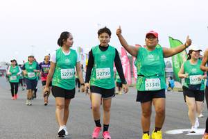 BIB: 52716, 52739, 52738, 53345
                            <button type="button" onclick="openModal(10539436)" class="btn btn-primary btn-sm float-right btn-popup" data-toggle="modal" data-target=".modal-high-quality">
                        <i class="fas fa-shopping-cart"></i> Add to Cart
                    </button>
                                            <button type="button" onclick="isThisMe(10539436, true)" class="btn btn-success btn-sm float-right btn-popup btn-isme hidden" data-toggle="tooltip" data-placement="bottom" title="นี่คือรูปของคุณใช่ไหม คลิกที่นี่เพื่อเอาเข้าอัลบั้ม">
                        <i class="fas fa-plus"></i> Add to album
                    </button>
                    <button type="button" onclick="isThisMe(10539436, false)" class="btn btn-warning btn-sm float-right btn-popup btn-isnotme hidden">
                        <i class="fas fa-ban"></i> Remove from album
                    </button>