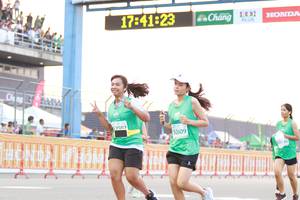 BIB: 174123, 62502, 52609
                            <button type="button" onclick="openModal(10538384)" class="btn btn-primary btn-sm float-right btn-popup" data-toggle="modal" data-target=".modal-high-quality">
                        <i class="fas fa-shopping-cart"></i> Add to Cart
                    </button>
                                            <button type="button" onclick="isThisMe(10538384, true)" class="btn btn-success btn-sm float-right btn-popup btn-isme hidden" data-toggle="tooltip" data-placement="bottom" title="นี่คือรูปของคุณใช่ไหม คลิกที่นี่เพื่อเอาเข้าอัลบั้ม">
                        <i class="fas fa-plus"></i> Add to album
                    </button>
                    <button type="button" onclick="isThisMe(10538384, false)" class="btn btn-warning btn-sm float-right btn-popup btn-isnotme hidden">
                        <i class="fas fa-ban"></i> Remove from album
                    </button>