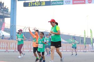 BIB: 174318, 085, 50518
                            <button type="button" onclick="openModal(10538518)" class="btn btn-primary btn-sm float-right btn-popup" data-toggle="modal" data-target=".modal-high-quality">
                        <i class="fas fa-shopping-cart"></i> Add to Cart
                    </button>
                                            <button type="button" onclick="isThisMe(10538518, true)" class="btn btn-success btn-sm float-right btn-popup btn-isme hidden" data-toggle="tooltip" data-placement="bottom" title="นี่คือรูปของคุณใช่ไหม คลิกที่นี่เพื่อเอาเข้าอัลบั้ม">
                        <i class="fas fa-plus"></i> Add to album
                    </button>
                    <button type="button" onclick="isThisMe(10538518, false)" class="btn btn-warning btn-sm float-right btn-popup btn-isnotme hidden">
                        <i class="fas fa-ban"></i> Remove from album
                    </button>