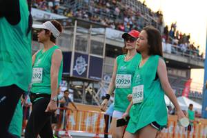 BIB: 2392, 50929, 0958
                            <button type="button" onclick="openModal(10538024)" class="btn btn-primary btn-sm float-right btn-popup" data-toggle="modal" data-target=".modal-high-quality">
                        <i class="fas fa-shopping-cart"></i> Add to Cart
                    </button>
                                            <button type="button" onclick="isThisMe(10538024, true)" class="btn btn-success btn-sm float-right btn-popup btn-isme hidden" data-toggle="tooltip" data-placement="bottom" title="นี่คือรูปของคุณใช่ไหม คลิกที่นี่เพื่อเอาเข้าอัลบั้ม">
                        <i class="fas fa-plus"></i> Add to album
                    </button>
                    <button type="button" onclick="isThisMe(10538024, false)" class="btn btn-warning btn-sm float-right btn-popup btn-isnotme hidden">
                        <i class="fas fa-ban"></i> Remove from album
                    </button>