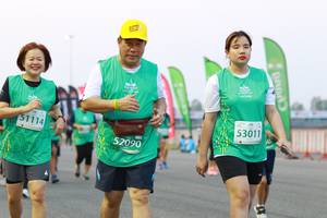 BIB: 53011, 51114, 52090
                            <button type="button" onclick="openModal(10539259)" class="btn btn-primary btn-sm float-right btn-popup" data-toggle="modal" data-target=".modal-high-quality">
                        <i class="fas fa-shopping-cart"></i> Add to Cart
                    </button>
                                            <button type="button" onclick="isThisMe(10539259, true)" class="btn btn-success btn-sm float-right btn-popup btn-isme hidden" data-toggle="tooltip" data-placement="bottom" title="นี่คือรูปของคุณใช่ไหม คลิกที่นี่เพื่อเอาเข้าอัลบั้ม">
                        <i class="fas fa-plus"></i> Add to album
                    </button>
                    <button type="button" onclick="isThisMe(10539259, false)" class="btn btn-warning btn-sm float-right btn-popup btn-isnotme hidden">
                        <i class="fas fa-ban"></i> Remove from album
                    </button>