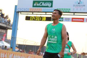 BIB: 2020, 17431, 51603, 708
                            <button type="button" onclick="openModal(10533467)" class="btn btn-primary btn-sm float-right btn-popup" data-toggle="modal" data-target=".modal-high-quality">
                        <i class="fas fa-shopping-cart"></i> Add to Cart
                    </button>
                                            <button type="button" onclick="isThisMe(10533467, true)" class="btn btn-success btn-sm float-right btn-popup btn-isme hidden" data-toggle="tooltip" data-placement="bottom" title="นี่คือรูปของคุณใช่ไหม คลิกที่นี่เพื่อเอาเข้าอัลบั้ม">
                        <i class="fas fa-plus"></i> Add to album
                    </button>
                    <button type="button" onclick="isThisMe(10533467, false)" class="btn btn-warning btn-sm float-right btn-popup btn-isnotme hidden">
                        <i class="fas fa-ban"></i> Remove from album
                    </button>