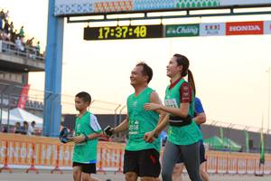 BIB: 173740, 2018
                            <button type="button" onclick="openModal(10535741)" class="btn btn-primary btn-sm float-right btn-popup" data-toggle="modal" data-target=".modal-high-quality">
                        <i class="fas fa-shopping-cart"></i> Add to Cart
                    </button>
                                            <button type="button" onclick="isThisMe(10535741, true)" class="btn btn-success btn-sm float-right btn-popup btn-isme hidden" data-toggle="tooltip" data-placement="bottom" title="นี่คือรูปของคุณใช่ไหม คลิกที่นี่เพื่อเอาเข้าอัลบั้ม">
                        <i class="fas fa-plus"></i> Add to album
                    </button>
                    <button type="button" onclick="isThisMe(10535741, false)" class="btn btn-warning btn-sm float-right btn-popup btn-isnotme hidden">
                        <i class="fas fa-ban"></i> Remove from album
                    </button>