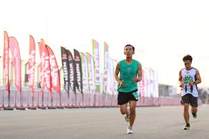 BIB: 
                            <button type="button" onclick="openModal(10530461)" class="btn btn-primary btn-sm float-right btn-popup" data-toggle="modal" data-target=".modal-high-quality">
                        <i class="fas fa-shopping-cart"></i> Add to Cart
                    </button>
                                            <button type="button" onclick="isThisMe(10530461, true)" class="btn btn-success btn-sm float-right btn-popup btn-isme hidden" data-toggle="tooltip" data-placement="bottom" title="นี่คือรูปของคุณใช่ไหม คลิกที่นี่เพื่อเอาเข้าอัลบั้ม">
                        <i class="fas fa-plus"></i> Add to album
                    </button>
                    <button type="button" onclick="isThisMe(10530461, false)" class="btn btn-warning btn-sm float-right btn-popup btn-isnotme hidden">
                        <i class="fas fa-ban"></i> Remove from album
                    </button>