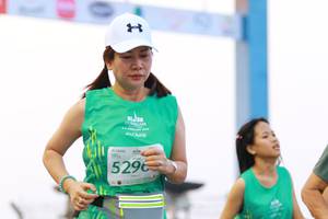 BIB: 5296
                            <button type="button" onclick="openModal(10538644)" class="btn btn-primary btn-sm float-right btn-popup" data-toggle="modal" data-target=".modal-high-quality">
                        <i class="fas fa-shopping-cart"></i> Add to Cart
                    </button>
                                            <button type="button" onclick="isThisMe(10538644, true)" class="btn btn-success btn-sm float-right btn-popup btn-isme hidden" data-toggle="tooltip" data-placement="bottom" title="นี่คือรูปของคุณใช่ไหม คลิกที่นี่เพื่อเอาเข้าอัลบั้ม">
                        <i class="fas fa-plus"></i> Add to album
                    </button>
                    <button type="button" onclick="isThisMe(10538644, false)" class="btn btn-warning btn-sm float-right btn-popup btn-isnotme hidden">
                        <i class="fas fa-ban"></i> Remove from album
                    </button>