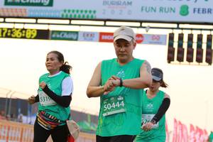 BIB: 2020, 743689, 5319, 50444
                            <button type="button" onclick="openModal(10535359)" class="btn btn-primary btn-sm float-right btn-popup" data-toggle="modal" data-target=".modal-high-quality">
                        <i class="fas fa-shopping-cart"></i> Add to Cart
                    </button>
                                            <button type="button" onclick="isThisMe(10535359, true)" class="btn btn-success btn-sm float-right btn-popup btn-isme hidden" data-toggle="tooltip" data-placement="bottom" title="นี่คือรูปของคุณใช่ไหม คลิกที่นี่เพื่อเอาเข้าอัลบั้ม">
                        <i class="fas fa-plus"></i> Add to album
                    </button>
                    <button type="button" onclick="isThisMe(10535359, false)" class="btn btn-warning btn-sm float-right btn-popup btn-isnotme hidden">
                        <i class="fas fa-ban"></i> Remove from album
                    </button>