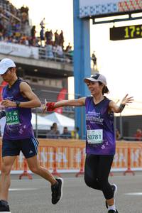 BIB: 50433, 50781
                            <button type="button" onclick="openModal(10532677)" class="btn btn-primary btn-sm float-right btn-popup" data-toggle="modal" data-target=".modal-high-quality">
                        <i class="fas fa-shopping-cart"></i> Add to Cart
                    </button>
                                            <button type="button" onclick="isThisMe(10532677, true)" class="btn btn-success btn-sm float-right btn-popup btn-isme hidden" data-toggle="tooltip" data-placement="bottom" title="นี่คือรูปของคุณใช่ไหม คลิกที่นี่เพื่อเอาเข้าอัลบั้ม">
                        <i class="fas fa-plus"></i> Add to album
                    </button>
                    <button type="button" onclick="isThisMe(10532677, false)" class="btn btn-warning btn-sm float-right btn-popup btn-isnotme hidden">
                        <i class="fas fa-ban"></i> Remove from album
                    </button>