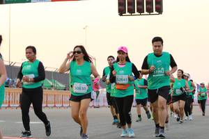 BIB: 1992, 52843, 50830
                            <button type="button" onclick="openModal(10537936)" class="btn btn-primary btn-sm float-right btn-popup" data-toggle="modal" data-target=".modal-high-quality">
                        <i class="fas fa-shopping-cart"></i> Add to Cart
                    </button>
                                            <button type="button" onclick="isThisMe(10537936, true)" class="btn btn-success btn-sm float-right btn-popup btn-isme hidden" data-toggle="tooltip" data-placement="bottom" title="นี่คือรูปของคุณใช่ไหม คลิกที่นี่เพื่อเอาเข้าอัลบั้ม">
                        <i class="fas fa-plus"></i> Add to album
                    </button>
                    <button type="button" onclick="isThisMe(10537936, false)" class="btn btn-warning btn-sm float-right btn-popup btn-isnotme hidden">
                        <i class="fas fa-ban"></i> Remove from album
                    </button>