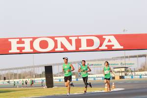 BIB: 5002
                            <button type="button" onclick="openModal(10529858)" class="btn btn-primary btn-sm float-right btn-popup" data-toggle="modal" data-target=".modal-high-quality">
                        <i class="fas fa-shopping-cart"></i> Add to Cart
                    </button>
                                            <button type="button" onclick="isThisMe(10529858, true)" class="btn btn-success btn-sm float-right btn-popup btn-isme hidden" data-toggle="tooltip" data-placement="bottom" title="นี่คือรูปของคุณใช่ไหม คลิกที่นี่เพื่อเอาเข้าอัลบั้ม">
                        <i class="fas fa-plus"></i> Add to album
                    </button>
                    <button type="button" onclick="isThisMe(10529858, false)" class="btn btn-warning btn-sm float-right btn-popup btn-isnotme hidden">
                        <i class="fas fa-ban"></i> Remove from album
                    </button>