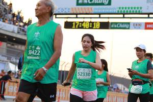 BIB: 174818, 50422, 52330, 52958
                            <button type="button" onclick="openModal(10538186)" class="btn btn-primary btn-sm float-right btn-popup" data-toggle="modal" data-target=".modal-high-quality">
                        <i class="fas fa-shopping-cart"></i> Add to Cart
                    </button>
                                            <button type="button" onclick="isThisMe(10538186, true)" class="btn btn-success btn-sm float-right btn-popup btn-isme hidden" data-toggle="tooltip" data-placement="bottom" title="นี่คือรูปของคุณใช่ไหม คลิกที่นี่เพื่อเอาเข้าอัลบั้ม">
                        <i class="fas fa-plus"></i> Add to album
                    </button>
                    <button type="button" onclick="isThisMe(10538186, false)" class="btn btn-warning btn-sm float-right btn-popup btn-isnotme hidden">
                        <i class="fas fa-ban"></i> Remove from album
                    </button>