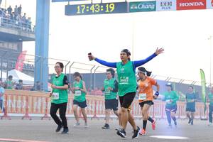 BIB: 174319, 50453, 1004, 28120
                            <button type="button" onclick="openModal(10538540)" class="btn btn-primary btn-sm float-right btn-popup" data-toggle="modal" data-target=".modal-high-quality">
                        <i class="fas fa-shopping-cart"></i> Add to Cart
                    </button>
                                            <button type="button" onclick="isThisMe(10538540, true)" class="btn btn-success btn-sm float-right btn-popup btn-isme hidden" data-toggle="tooltip" data-placement="bottom" title="นี่คือรูปของคุณใช่ไหม คลิกที่นี่เพื่อเอาเข้าอัลบั้ม">
                        <i class="fas fa-plus"></i> Add to album
                    </button>
                    <button type="button" onclick="isThisMe(10538540, false)" class="btn btn-warning btn-sm float-right btn-popup btn-isnotme hidden">
                        <i class="fas fa-ban"></i> Remove from album
                    </button>