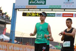 BIB: 2020, 17364, 51891, 52816
                            <button type="button" onclick="openModal(10535613)" class="btn btn-primary btn-sm float-right btn-popup" data-toggle="modal" data-target=".modal-high-quality">
                        <i class="fas fa-shopping-cart"></i> Add to Cart
                    </button>
                                            <button type="button" onclick="isThisMe(10535613, true)" class="btn btn-success btn-sm float-right btn-popup btn-isme hidden" data-toggle="tooltip" data-placement="bottom" title="นี่คือรูปของคุณใช่ไหม คลิกที่นี่เพื่อเอาเข้าอัลบั้ม">
                        <i class="fas fa-plus"></i> Add to album
                    </button>
                    <button type="button" onclick="isThisMe(10535613, false)" class="btn btn-warning btn-sm float-right btn-popup btn-isnotme hidden">
                        <i class="fas fa-ban"></i> Remove from album
                    </button>