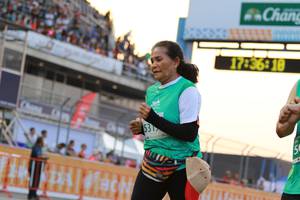 BIB: 17436, 153
                            <button type="button" onclick="openModal(10535367)" class="btn btn-primary btn-sm float-right btn-popup" data-toggle="modal" data-target=".modal-high-quality">
                        <i class="fas fa-shopping-cart"></i> Add to Cart
                    </button>
                                            <button type="button" onclick="isThisMe(10535367, true)" class="btn btn-success btn-sm float-right btn-popup btn-isme hidden" data-toggle="tooltip" data-placement="bottom" title="นี่คือรูปของคุณใช่ไหม คลิกที่นี่เพื่อเอาเข้าอัลบั้ม">
                        <i class="fas fa-plus"></i> Add to album
                    </button>
                    <button type="button" onclick="isThisMe(10535367, false)" class="btn btn-warning btn-sm float-right btn-popup btn-isnotme hidden">
                        <i class="fas fa-ban"></i> Remove from album
                    </button>