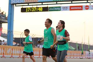 BIB: 173740, 529, 2018
                            <button type="button" onclick="openModal(10535740)" class="btn btn-primary btn-sm float-right btn-popup" data-toggle="modal" data-target=".modal-high-quality">
                        <i class="fas fa-shopping-cart"></i> Add to Cart
                    </button>
                                            <button type="button" onclick="isThisMe(10535740, true)" class="btn btn-success btn-sm float-right btn-popup btn-isme hidden" data-toggle="tooltip" data-placement="bottom" title="นี่คือรูปของคุณใช่ไหม คลิกที่นี่เพื่อเอาเข้าอัลบั้ม">
                        <i class="fas fa-plus"></i> Add to album
                    </button>
                    <button type="button" onclick="isThisMe(10535740, false)" class="btn btn-warning btn-sm float-right btn-popup btn-isnotme hidden">
                        <i class="fas fa-ban"></i> Remove from album
                    </button>