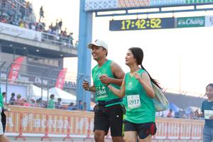 BIB: 174252, 51866, 52917, 0839
                            <button type="button" onclick="openModal(10538480)" class="btn btn-primary btn-sm float-right btn-popup" data-toggle="modal" data-target=".modal-high-quality">
                        <i class="fas fa-shopping-cart"></i> Add to Cart
                    </button>
                                            <button type="button" onclick="isThisMe(10538480, true)" class="btn btn-success btn-sm float-right btn-popup btn-isme hidden" data-toggle="tooltip" data-placement="bottom" title="นี่คือรูปของคุณใช่ไหม คลิกที่นี่เพื่อเอาเข้าอัลบั้ม">
                        <i class="fas fa-plus"></i> Add to album
                    </button>
                    <button type="button" onclick="isThisMe(10538480, false)" class="btn btn-warning btn-sm float-right btn-popup btn-isnotme hidden">
                        <i class="fas fa-ban"></i> Remove from album
                    </button>