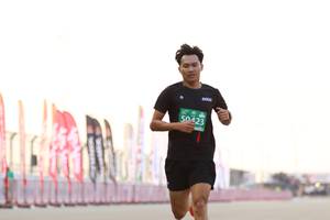 BIB: 50423
                            <button type="button" onclick="openModal(10530403)" class="btn btn-primary btn-sm float-right btn-popup" data-toggle="modal" data-target=".modal-high-quality">
                        <i class="fas fa-shopping-cart"></i> Add to Cart
                    </button>
                                            <button type="button" onclick="isThisMe(10530403, true)" class="btn btn-success btn-sm float-right btn-popup btn-isme hidden" data-toggle="tooltip" data-placement="bottom" title="นี่คือรูปของคุณใช่ไหม คลิกที่นี่เพื่อเอาเข้าอัลบั้ม">
                        <i class="fas fa-plus"></i> Add to album
                    </button>
                    <button type="button" onclick="isThisMe(10530403, false)" class="btn btn-warning btn-sm float-right btn-popup btn-isnotme hidden">
                        <i class="fas fa-ban"></i> Remove from album
                    </button>