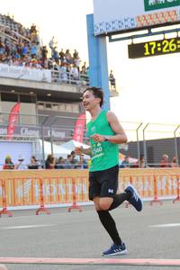 BIB: 1726, 1560
                            <button type="button" onclick="openModal(10531661)" class="btn btn-primary btn-sm float-right btn-popup" data-toggle="modal" data-target=".modal-high-quality">
                        <i class="fas fa-shopping-cart"></i> Add to Cart
                    </button>
                                            <button type="button" onclick="isThisMe(10531661, true)" class="btn btn-success btn-sm float-right btn-popup btn-isme hidden" data-toggle="tooltip" data-placement="bottom" title="นี่คือรูปของคุณใช่ไหม คลิกที่นี่เพื่อเอาเข้าอัลบั้ม">
                        <i class="fas fa-plus"></i> Add to album
                    </button>
                    <button type="button" onclick="isThisMe(10531661, false)" class="btn btn-warning btn-sm float-right btn-popup btn-isnotme hidden">
                        <i class="fas fa-ban"></i> Remove from album
                    </button>