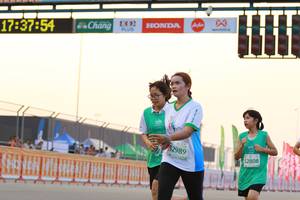 BIB: 173754, 52989, 52808
                            <button type="button" onclick="openModal(10537287)" class="btn btn-primary btn-sm float-right btn-popup" data-toggle="modal" data-target=".modal-high-quality">
                        <i class="fas fa-shopping-cart"></i> Add to Cart
                    </button>
                                            <button type="button" onclick="isThisMe(10537287, true)" class="btn btn-success btn-sm float-right btn-popup btn-isme hidden" data-toggle="tooltip" data-placement="bottom" title="นี่คือรูปของคุณใช่ไหม คลิกที่นี่เพื่อเอาเข้าอัลบั้ม">
                        <i class="fas fa-plus"></i> Add to album
                    </button>
                    <button type="button" onclick="isThisMe(10537287, false)" class="btn btn-warning btn-sm float-right btn-popup btn-isnotme hidden">
                        <i class="fas fa-ban"></i> Remove from album
                    </button>