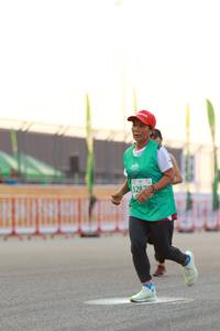 BIB: 528
                            <button type="button" onclick="openModal(10532615)" class="btn btn-primary btn-sm float-right btn-popup" data-toggle="modal" data-target=".modal-high-quality">
                        <i class="fas fa-shopping-cart"></i> Add to Cart
                    </button>
                                            <button type="button" onclick="isThisMe(10532615, true)" class="btn btn-success btn-sm float-right btn-popup btn-isme hidden" data-toggle="tooltip" data-placement="bottom" title="นี่คือรูปของคุณใช่ไหม คลิกที่นี่เพื่อเอาเข้าอัลบั้ม">
                        <i class="fas fa-plus"></i> Add to album
                    </button>
                    <button type="button" onclick="isThisMe(10532615, false)" class="btn btn-warning btn-sm float-right btn-popup btn-isnotme hidden">
                        <i class="fas fa-ban"></i> Remove from album
                    </button>