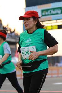 BIB: 529
                            <button type="button" onclick="openModal(10537798)" class="btn btn-primary btn-sm float-right btn-popup" data-toggle="modal" data-target=".modal-high-quality">
                        <i class="fas fa-shopping-cart"></i> Add to Cart
                    </button>
                                            <button type="button" onclick="isThisMe(10537798, true)" class="btn btn-success btn-sm float-right btn-popup btn-isme hidden" data-toggle="tooltip" data-placement="bottom" title="นี่คือรูปของคุณใช่ไหม คลิกที่นี่เพื่อเอาเข้าอัลบั้ม">
                        <i class="fas fa-plus"></i> Add to album
                    </button>
                    <button type="button" onclick="isThisMe(10537798, false)" class="btn btn-warning btn-sm float-right btn-popup btn-isnotme hidden">
                        <i class="fas fa-ban"></i> Remove from album
                    </button>