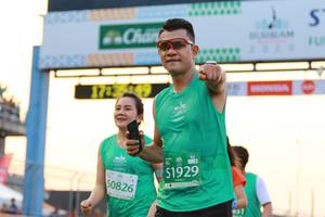 BIB: 51929, 50826, 937
                            <button type="button" onclick="openModal(10535207)" class="btn btn-primary btn-sm float-right btn-popup" data-toggle="modal" data-target=".modal-high-quality">
                        <i class="fas fa-shopping-cart"></i> Add to Cart
                    </button>
                                            <button type="button" onclick="isThisMe(10535207, true)" class="btn btn-success btn-sm float-right btn-popup btn-isme hidden" data-toggle="tooltip" data-placement="bottom" title="นี่คือรูปของคุณใช่ไหม คลิกที่นี่เพื่อเอาเข้าอัลบั้ม">
                        <i class="fas fa-plus"></i> Add to album
                    </button>
                    <button type="button" onclick="isThisMe(10535207, false)" class="btn btn-warning btn-sm float-right btn-popup btn-isnotme hidden">
                        <i class="fas fa-ban"></i> Remove from album
                    </button>