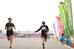 BIB: 
                            <button type="button" onclick="openModal(10530396)" class="btn btn-primary btn-sm float-right btn-popup" data-toggle="modal" data-target=".modal-high-quality">
                        <i class="fas fa-shopping-cart"></i> Add to Cart
                    </button>
                                            <button type="button" onclick="isThisMe(10530396, true)" class="btn btn-success btn-sm float-right btn-popup btn-isme hidden" data-toggle="tooltip" data-placement="bottom" title="นี่คือรูปของคุณใช่ไหม คลิกที่นี่เพื่อเอาเข้าอัลบั้ม">
                        <i class="fas fa-plus"></i> Add to album
                    </button>
                    <button type="button" onclick="isThisMe(10530396, false)" class="btn btn-warning btn-sm float-right btn-popup btn-isnotme hidden">
                        <i class="fas fa-ban"></i> Remove from album
                    </button>