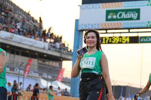 BIB: 1739454, 52413
                            <button type="button" onclick="openModal(10538115)" class="btn btn-primary btn-sm float-right btn-popup" data-toggle="modal" data-target=".modal-high-quality">
                        <i class="fas fa-shopping-cart"></i> Add to Cart
                    </button>
                                            <button type="button" onclick="isThisMe(10538115, true)" class="btn btn-success btn-sm float-right btn-popup btn-isme hidden" data-toggle="tooltip" data-placement="bottom" title="นี่คือรูปของคุณใช่ไหม คลิกที่นี่เพื่อเอาเข้าอัลบั้ม">
                        <i class="fas fa-plus"></i> Add to album
                    </button>
                    <button type="button" onclick="isThisMe(10538115, false)" class="btn btn-warning btn-sm float-right btn-popup btn-isnotme hidden">
                        <i class="fas fa-ban"></i> Remove from album
                    </button>