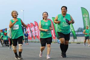BIB: 51261, 5047, 0735
                            <button type="button" onclick="openModal(10539658)" class="btn btn-primary btn-sm float-right btn-popup" data-toggle="modal" data-target=".modal-high-quality">
                        <i class="fas fa-shopping-cart"></i> Add to Cart
                    </button>
                                            <button type="button" onclick="isThisMe(10539658, true)" class="btn btn-success btn-sm float-right btn-popup btn-isme hidden" data-toggle="tooltip" data-placement="bottom" title="นี่คือรูปของคุณใช่ไหม คลิกที่นี่เพื่อเอาเข้าอัลบั้ม">
                        <i class="fas fa-plus"></i> Add to album
                    </button>
                    <button type="button" onclick="isThisMe(10539658, false)" class="btn btn-warning btn-sm float-right btn-popup btn-isnotme hidden">
                        <i class="fas fa-ban"></i> Remove from album
                    </button>