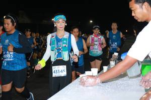 BIB: 40817, 16465, 45935, 43145
                            <button type="button" onclick="openModal(10572575)" class="btn btn-primary btn-sm float-right btn-popup" data-toggle="modal" data-target=".modal-high-quality">
                        <i class="fas fa-shopping-cart"></i> Add to Cart
                    </button>
                                            <button type="button" onclick="isThisMe(10572575, true)" class="btn btn-success btn-sm float-right btn-popup btn-isme hidden" data-toggle="tooltip" data-placement="bottom" title="นี่คือรูปของคุณใช่ไหม คลิกที่นี่เพื่อเอาเข้าอัลบั้ม">
                        <i class="fas fa-plus"></i> Add to album
                    </button>
                    <button type="button" onclick="isThisMe(10572575, false)" class="btn btn-warning btn-sm float-right btn-popup btn-isnotme hidden">
                        <i class="fas fa-ban"></i> Remove from album
                    </button>